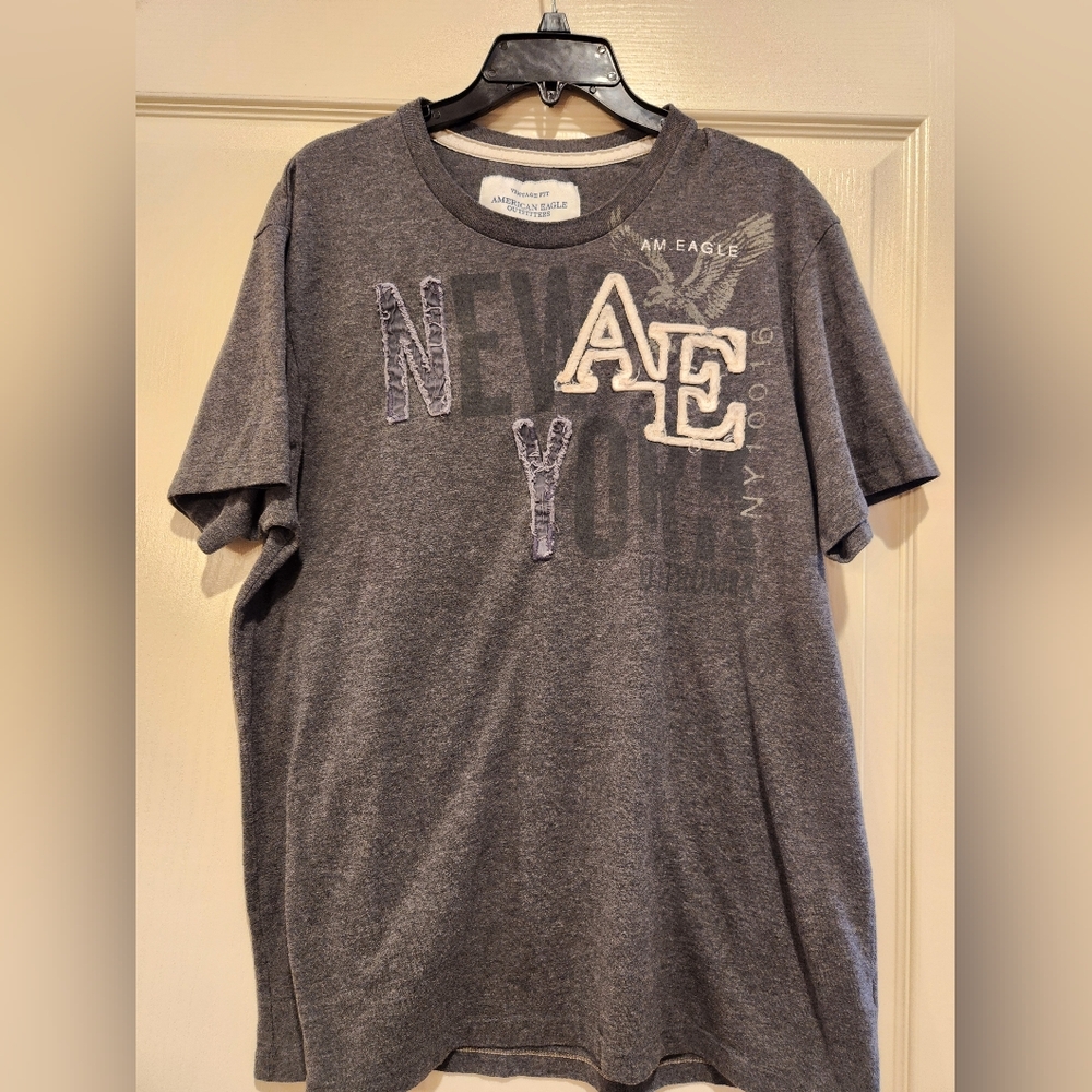 American Eagle Outfitters Charcoal Graphic Tee, Size XL